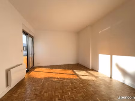 studio 25 m² rénové – le plessis-robinson – direct propriétaire (sans frais d'agence)