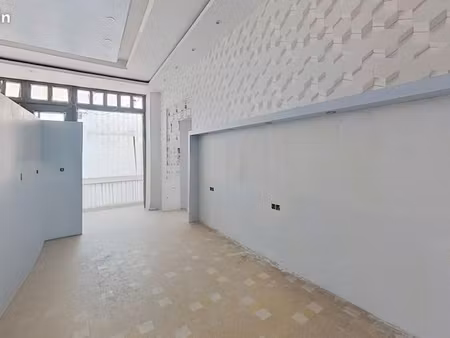 local commercial 35 m²
