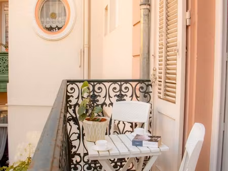 f1 hyper centre  balcon  wifi