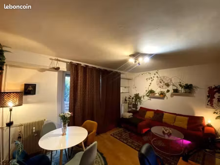 beau t3 meublé – 80m² – quartier esplanade