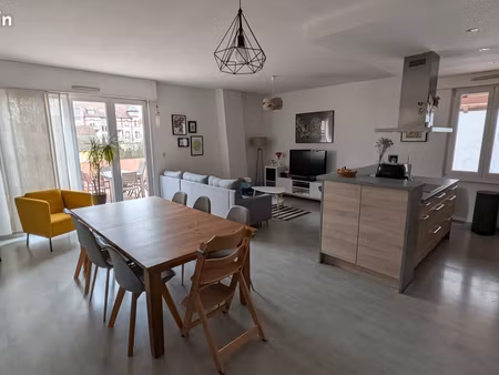 appartement 4 pièces 94 m² avec grande terrasse
