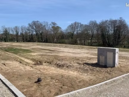 terrain à bâtir de 700 m² à cestas (33)