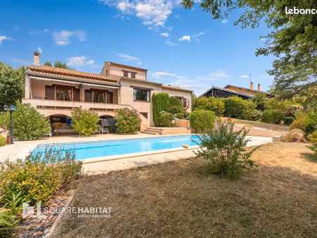 maison 6 pièces 192 m²