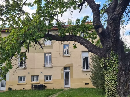 chambres étudiantes meublées – résidence saint-jacques – clermont-ferrand
