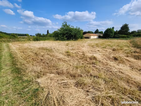 terrain 1150 m² saint-julien-l'ars