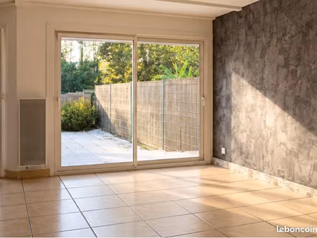 appartement rez-de-chaussée t3 de 86 m² avec jardin et grand garage à tarbes – 160 000