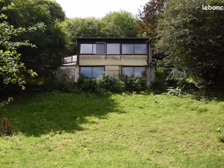 maison isolée