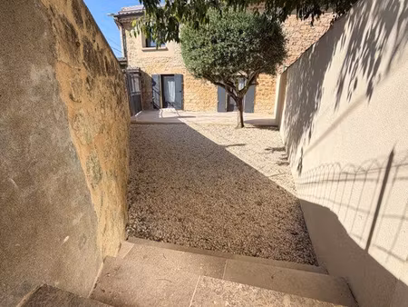 maison de village avec jardin entièrement rénovée