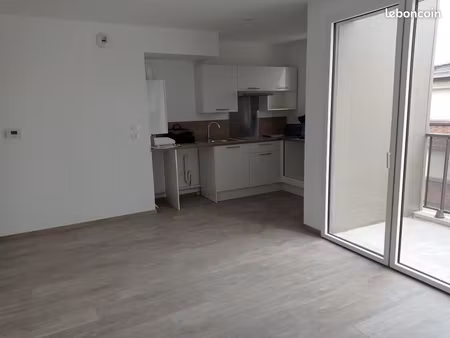appartement 3 pièces 65 m²