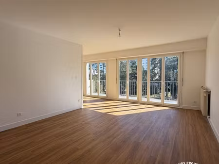appartement 3 pièces 80 m²