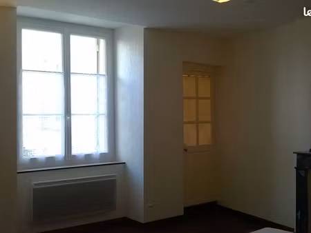 appartement rénové angers centre quartier office de tourisme château