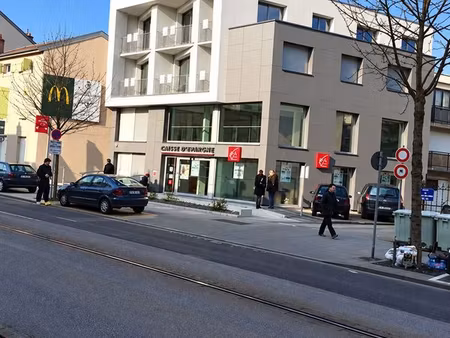 local commercial 130 m² nancy