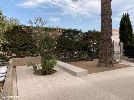 location t2 - 13012 - bd seignelay marseille