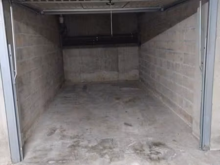 garage fermé à louer box – résidence patio carmen – gendarmerie mauguio