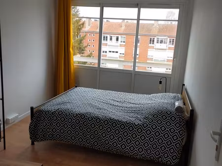 chambre meublée