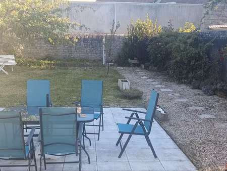 maison avec jardin et garage
