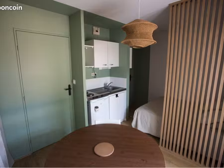 studio meublé rénové centre vannes