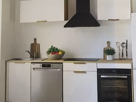 location appartement proche centre-ville et commerces calme 2ch
