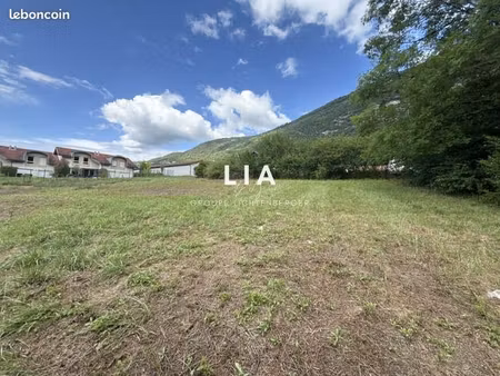 terrain 1951 m² chindrieux