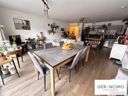 appartement 3 pièces 80 m²