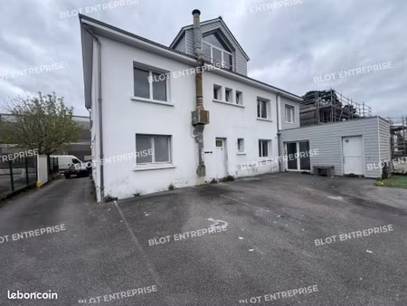 local commercial 450 m²