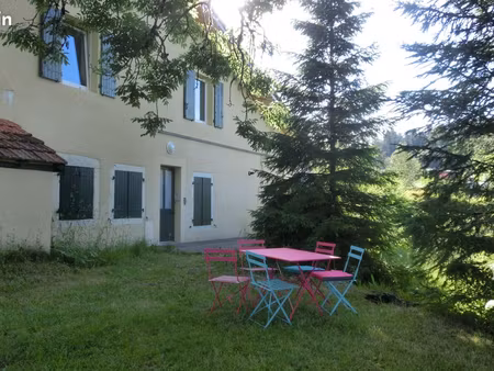 a louer année  appartement neuf dans ancienne ferme contoise quartier calme