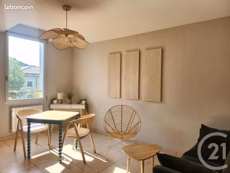 studio 1 pièce 21 m²