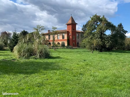 petit château proche de toulouse