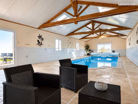 maison2008 de 240m2 + 120m2 espace piscine intérieure
