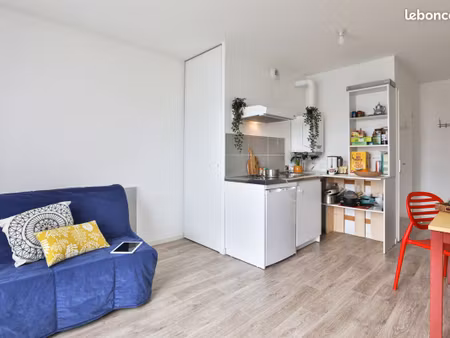 studio meublé toutes charges comprises