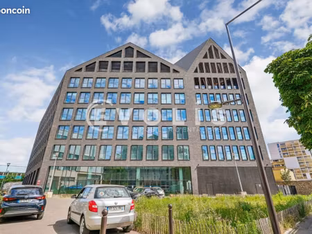 bureaux 5 013 m²