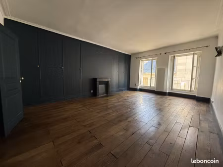 appartement 3 pièces 80 m²