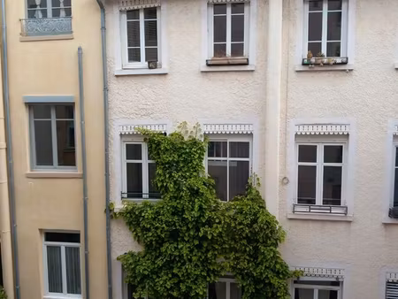 location studio lyon 4