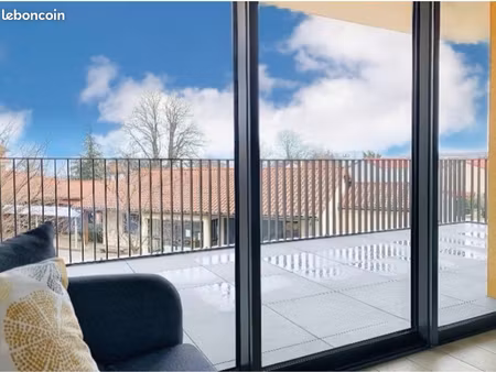 bel appartement t2 meublé  la tour de salvagny centre