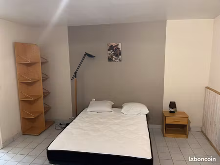 beau studio meublé à louer