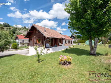 chalet 5 pièces 95 m²