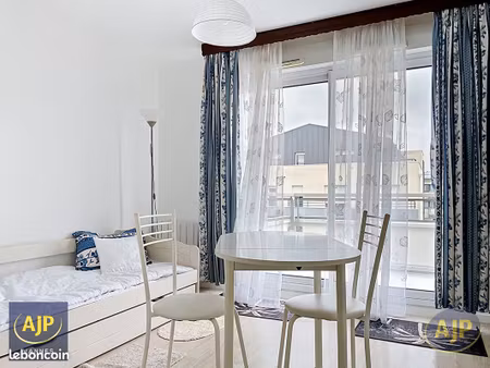 studio 1 pièce 21 m²