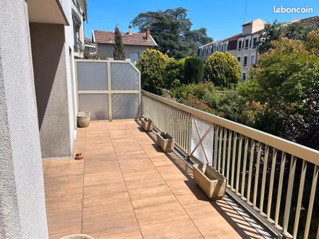 t2 de 50 m² avec terrasse et garage