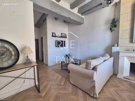 immeuble 8 pièces 200 m²