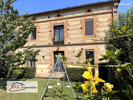 maison 8 pièces 280 m²