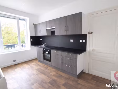 studio 1 pièce 38 m²