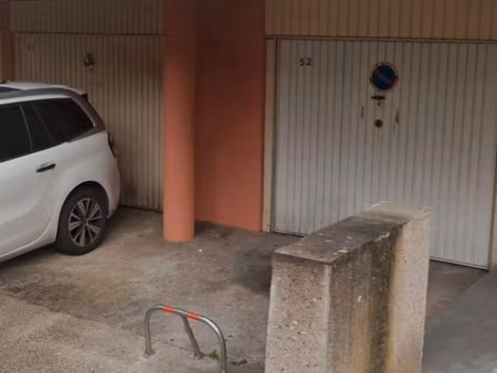 box fermé et sécurisé evry proche rer