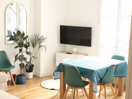 appartement traversant avec 2 chambres et coin bureau