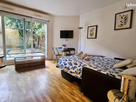 studio 1 pièce 23 m²
