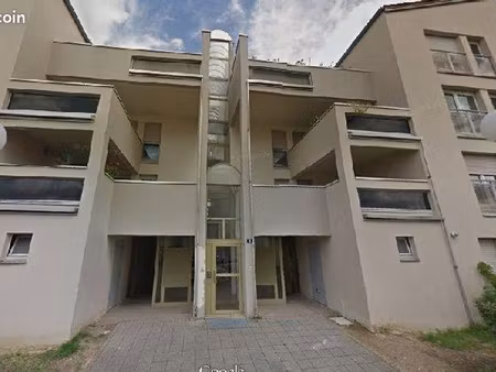 appartement 3 pièces 98 m²