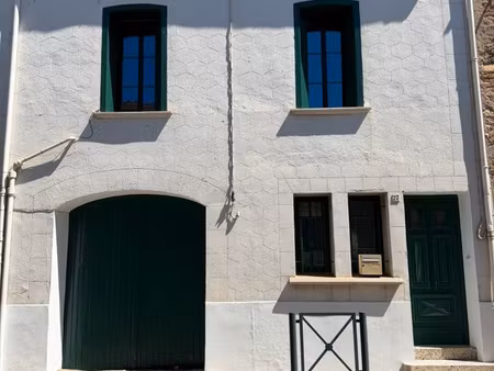 à louer – appartement à pézilla-la-rivière