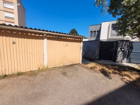 garage saint max