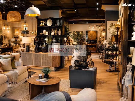 fonds de commerce 210 m²