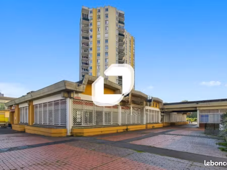 bureau 368 m²