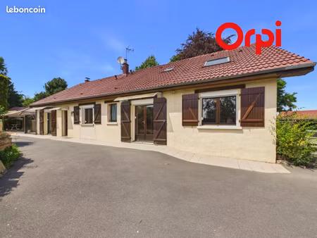 maison 8 pièces 163 m²